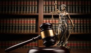 Bonus Mamme negato alle precarie: il Tribunale dà ragione a docenti e ATA